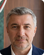 Роман И.
