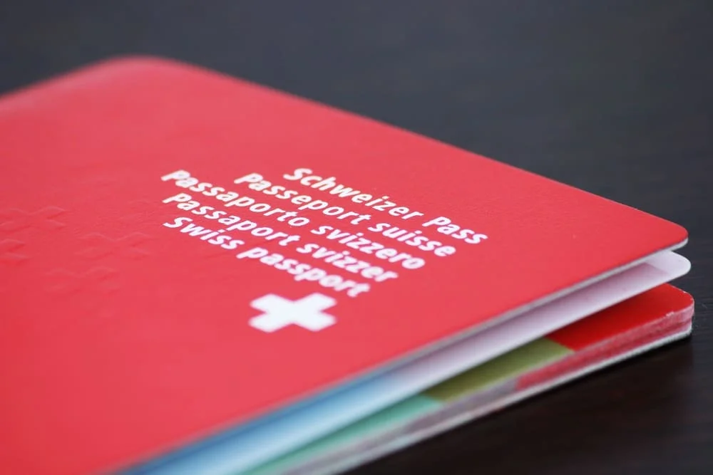 Как получить паспорт Швейцарии