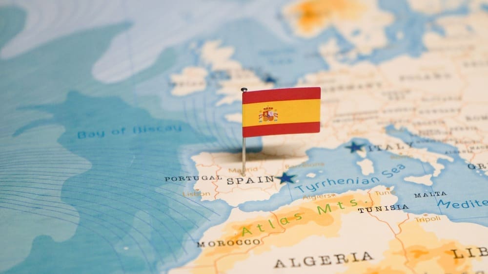 ВНЖ Испании за инвестиции в коммерческую недвижимость