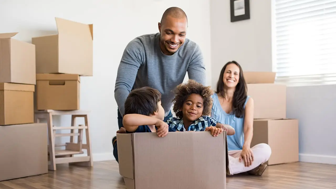 Moving to Greece from USA